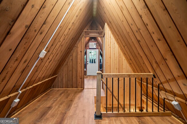 Building Photo - 290 Beaver Lodge Rd