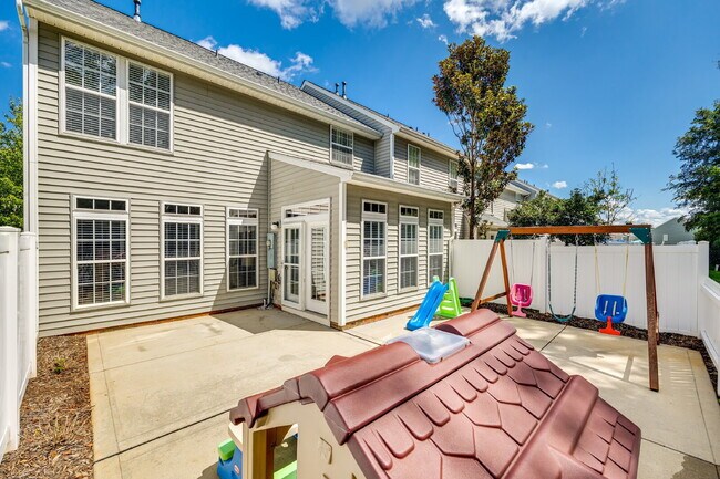 Building Photo - 928 Kite Dr