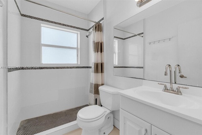 Building Photo - 8080 Tatum Waterway Dr