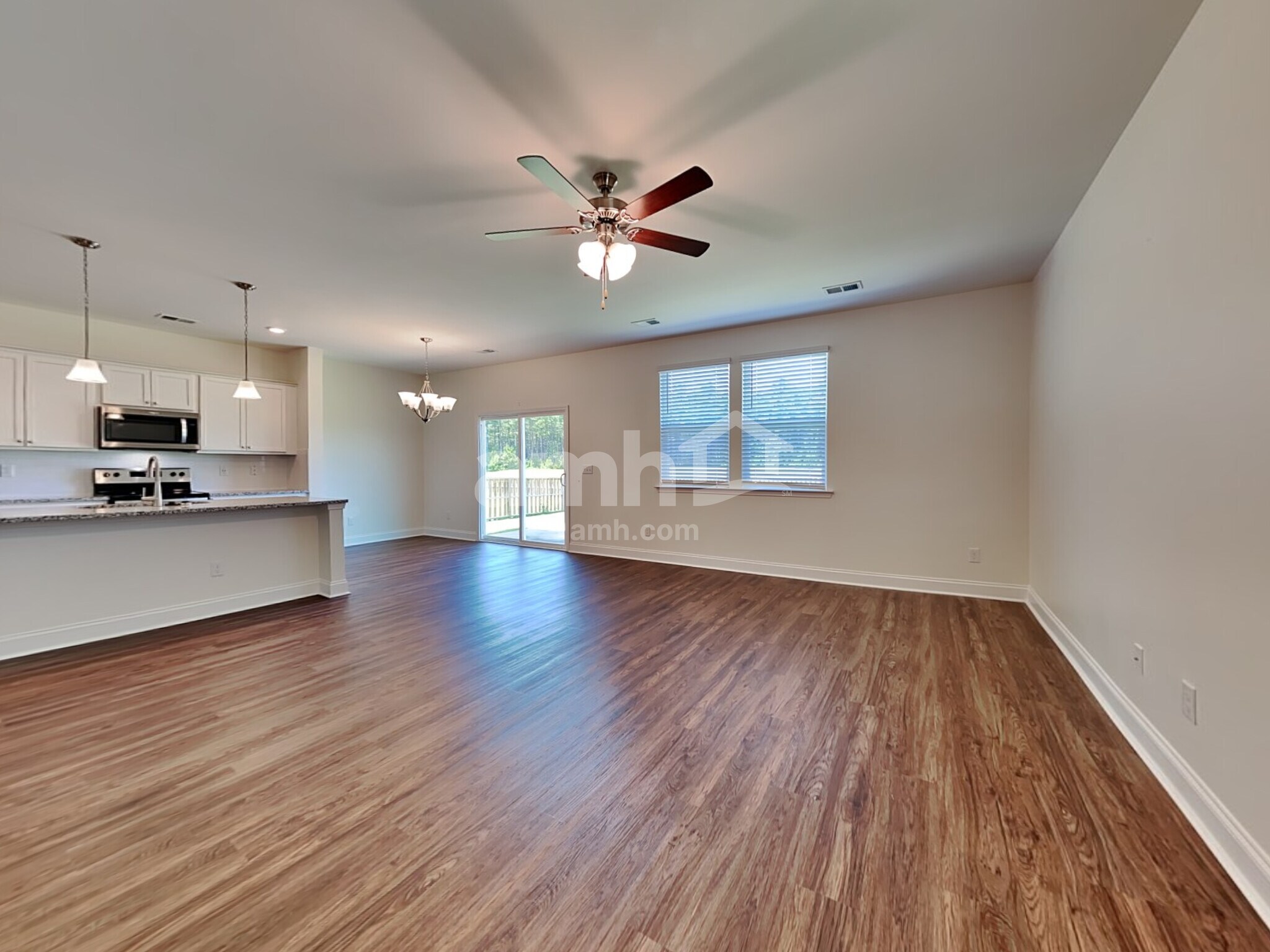 Building Photo - 314 Azore Way