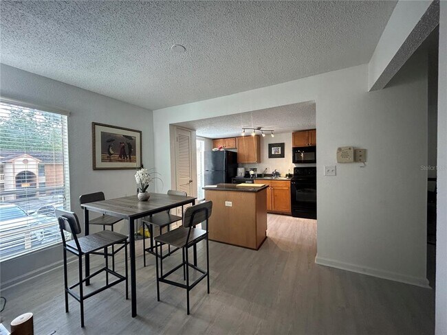 Building Photo - 1810 NW 23rd Blvd