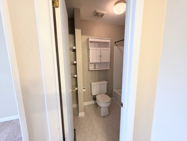 Building Photo - 1179 Butterwood Cir