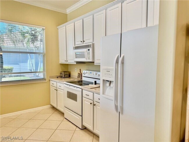 Building Photo - 8722 Brittania Dr