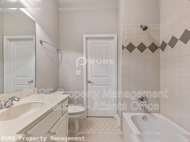 Building Photo - 410 Wilfawn Way