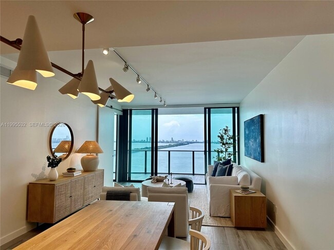 Building Photo - 3131 NE 7th Ave