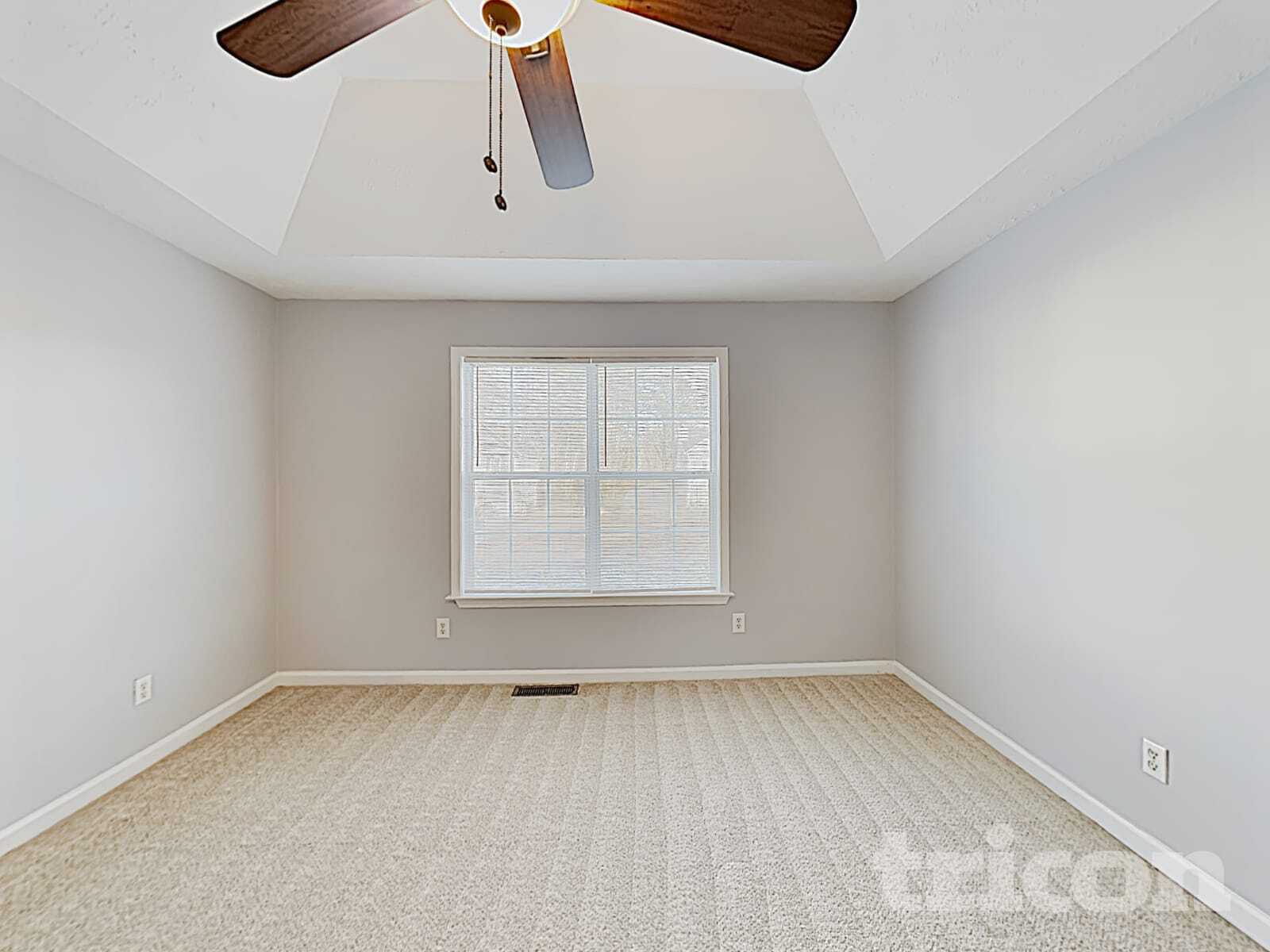 Building Photo - 87 Princeton Dr