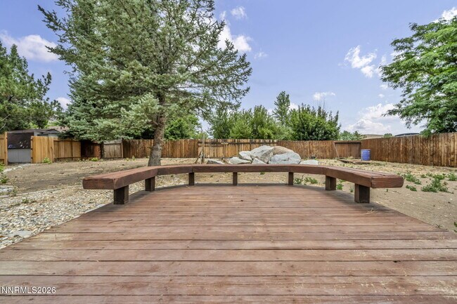 Building Photo - 17575 Parrot Dr