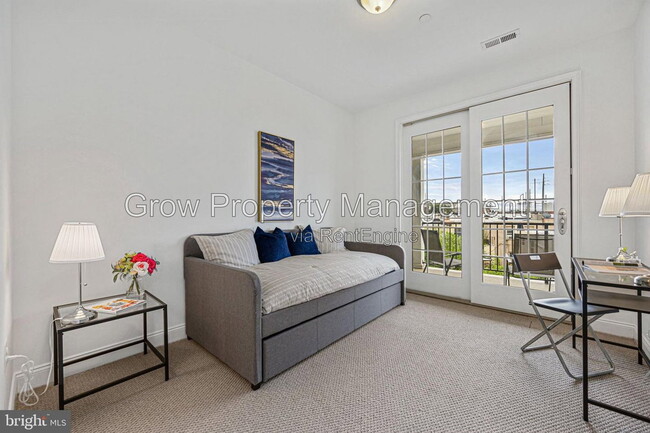 Building Photo - 202 Captains Way