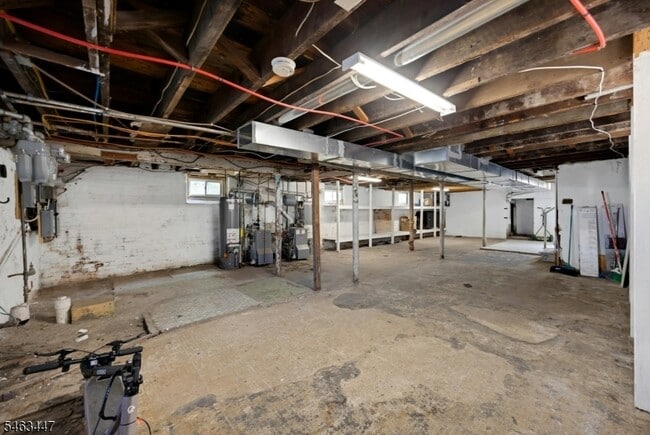 Building Photo - 58 Floyd Ave