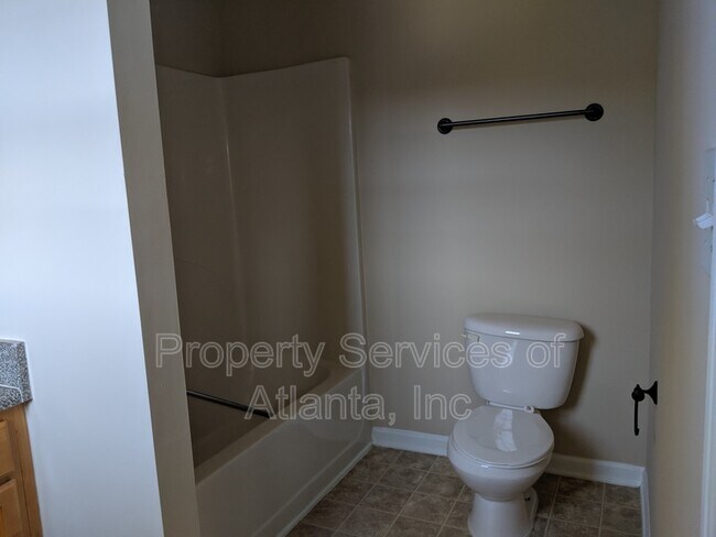 Building Photo - 2265 Nicole Dr