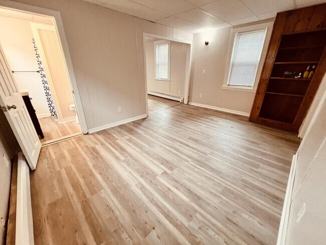 Building Photo - 34 Union St