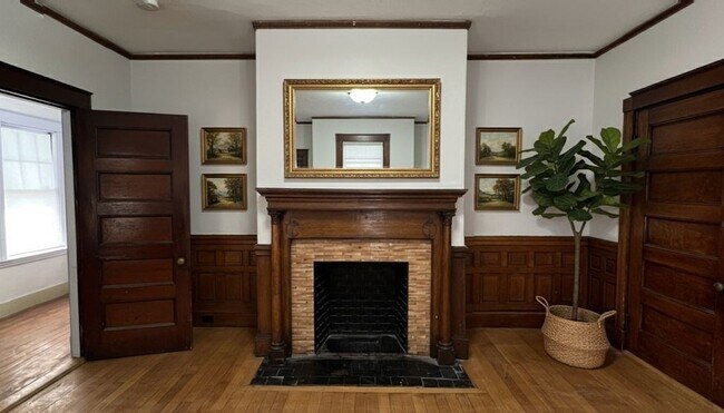 Primary Photo - 15 Walton St