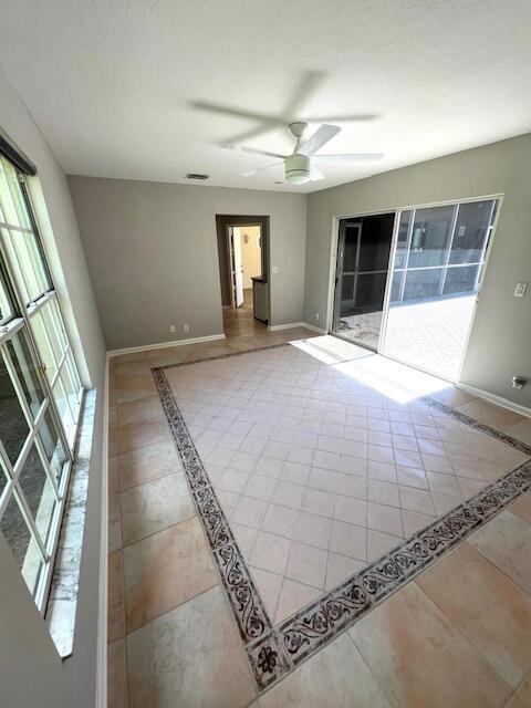 Building Photo - 16345 160th Rd N