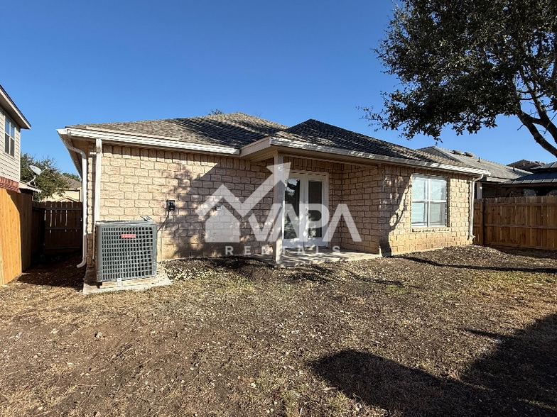 Building Photo - 6547 Estes Flats