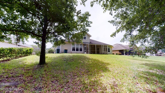 Building Photo - 11861 Lake Fern Dr