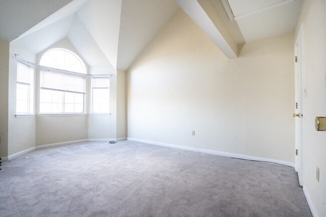 Building Photo - 117 Tall Oaks Dr