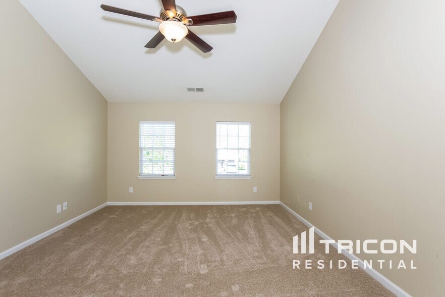 Building Photo - 1618 Galesburg St