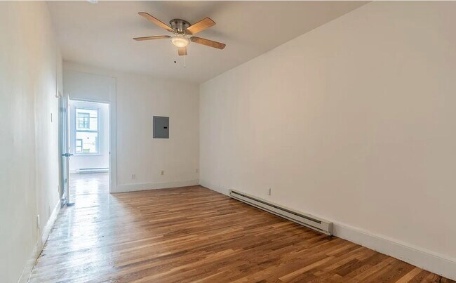 Building Photo - 204 Park Ave
