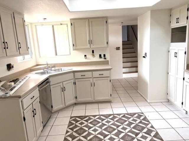 Building Photo - 1840 S Las Palmas Cir