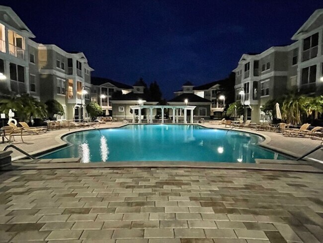 Building Photo - 2 Bedroom - 1 Bathroom - Gardens of Bridge...