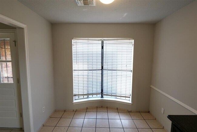 Building Photo - 13314 Ensley Wood Dr