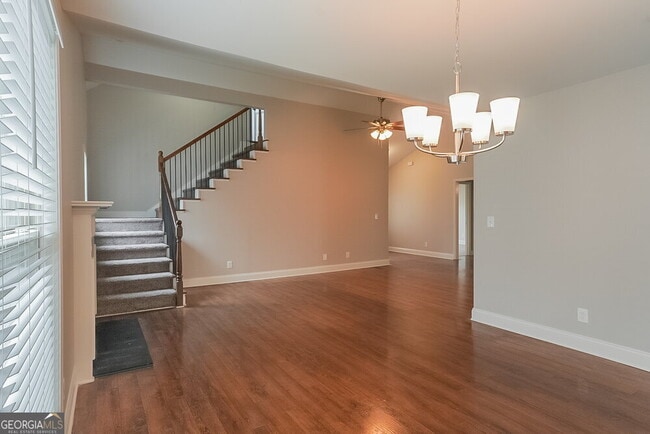 Building Photo - 607 Savannah Dr