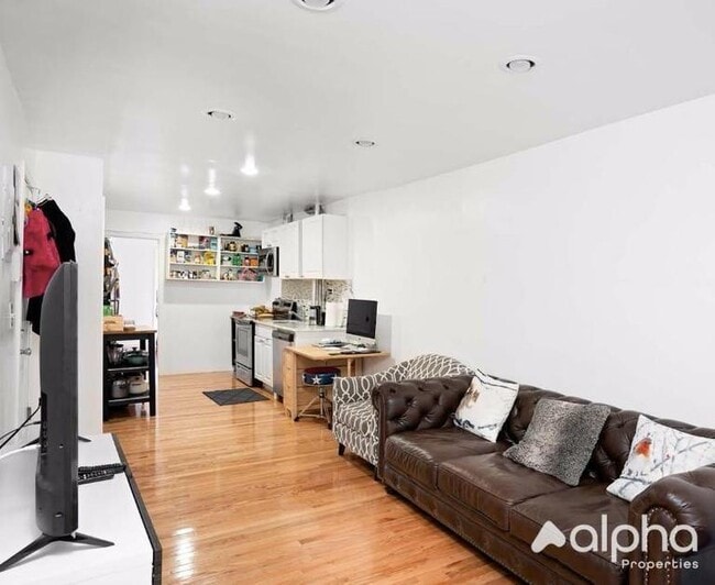 Building Photo - 3 bedroom in NEW YORK NY 10029