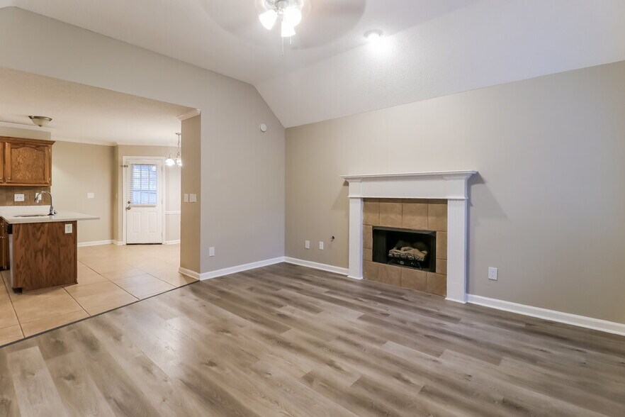 Building Photo - 9782 Pigeon Roost Park Cir