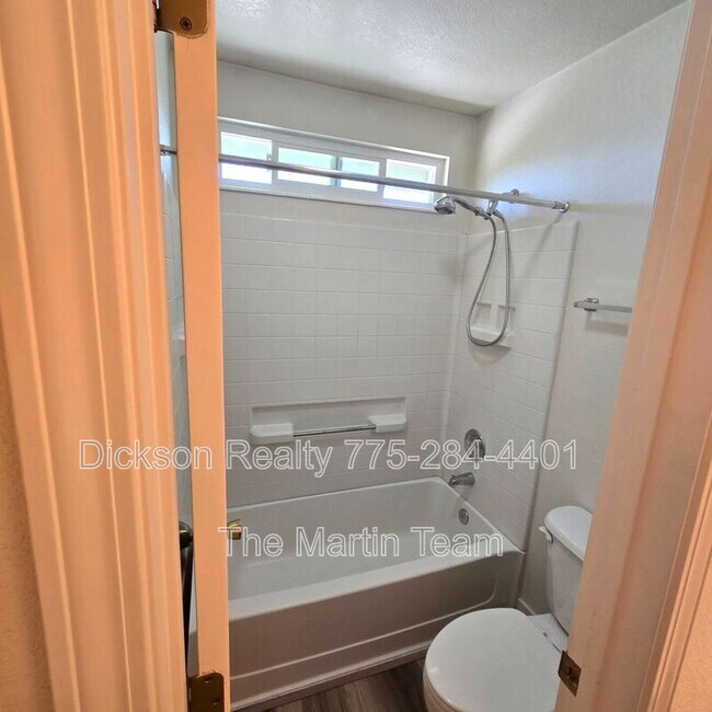 Building Photo - 1804 Quail Run Rd