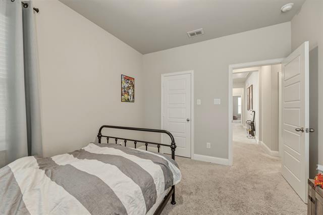 Building Photo - 4937 Barcelona Ave