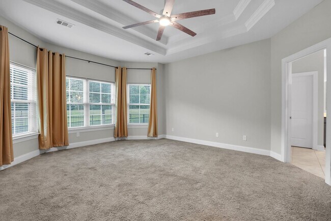 Building Photo - Spacious 4BR/3BA Pooler Home – Lagoon Views, Prime Location