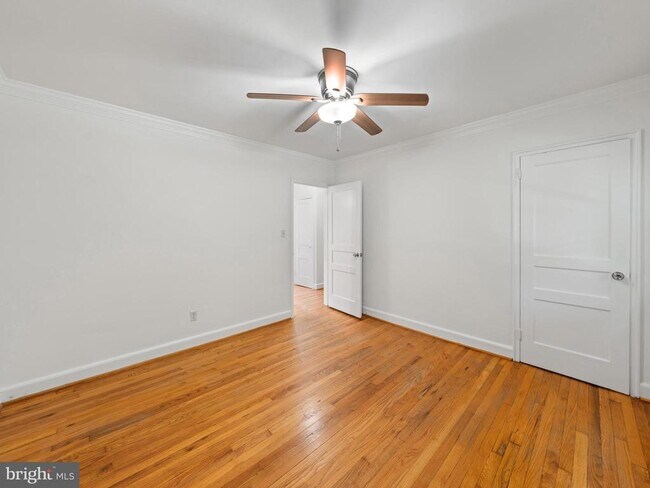 Building Photo - 423 Mt Vernon Ave