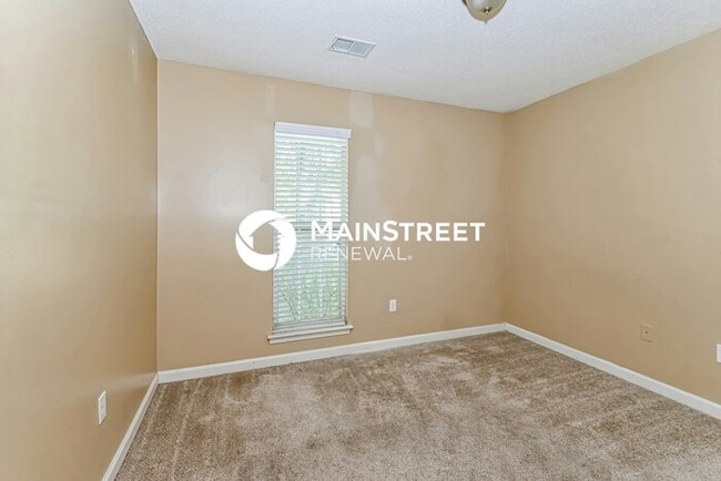 Building Photo - 8104 Longbranch Dr