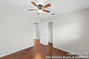 Building Photo - 342 Fontana Albero
