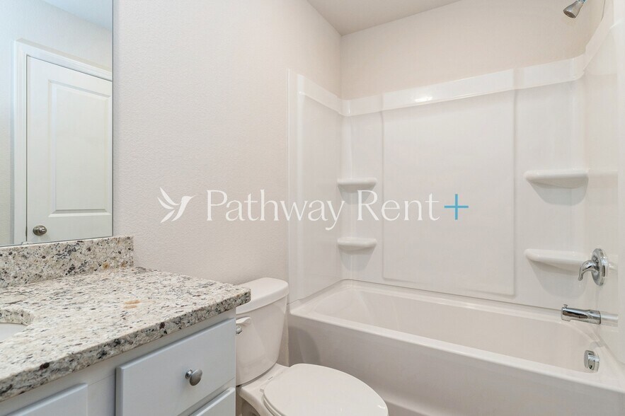 Building Photo - 8026 Moose Crk Dr