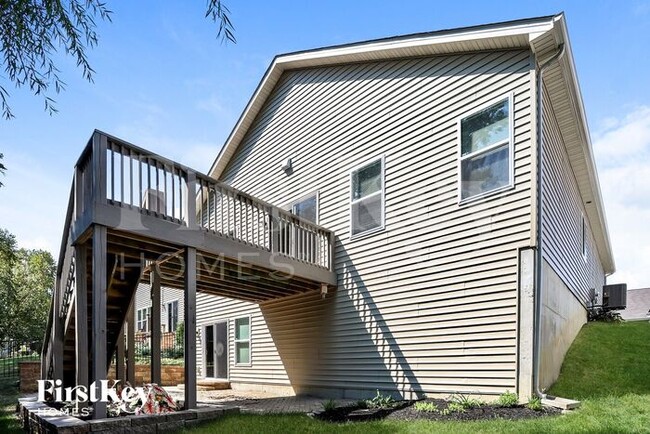 Building Photo - 304 Country Trail Dr