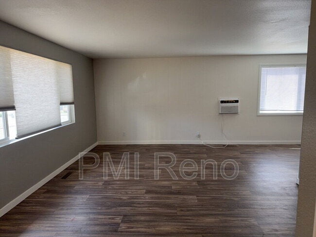 Building Photo - 1405 Terrace Dr