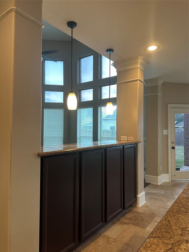 Building Photo - 13915 Sawmill Run Ln