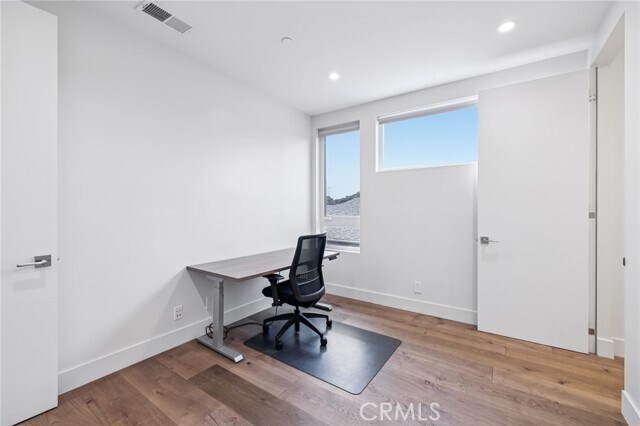 Building Photo - 4354 Keystone Av