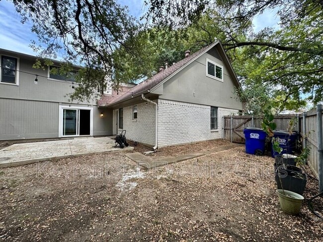Building Photo - 13411 Charcoal Ln