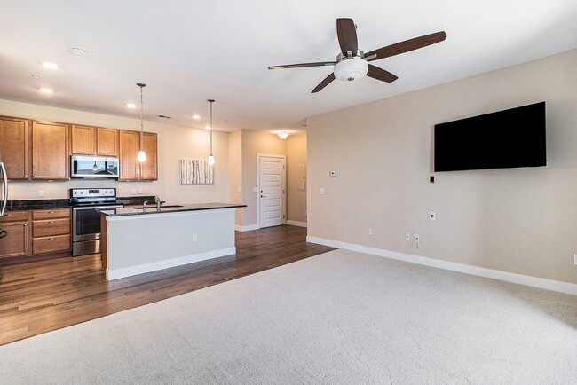 Building Photo - Welcome home to this superbly finished con...