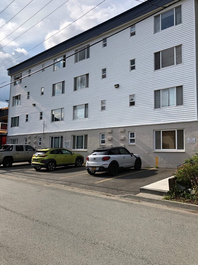 Building Photo - 350 Irwin St