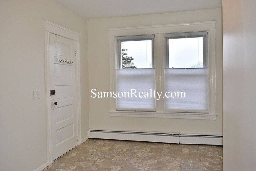 Building Photo - 172 Glenwood Ave