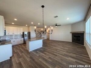 Building Photo - 104 Landmark Brook