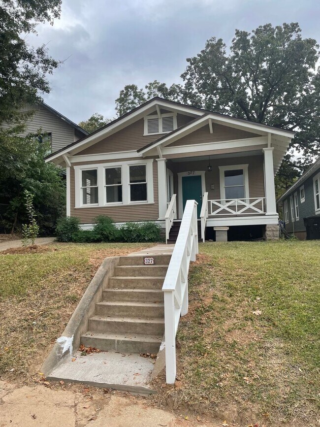 Building Photo - Gorgeous fully remodeled Craftsman style home in Highland Historic District!