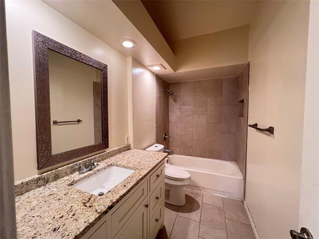 Building Photo - 2212 Placid Dr