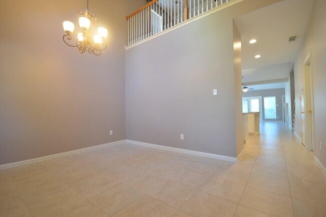 Building Photo - 15603 Tarpon Springs Ct