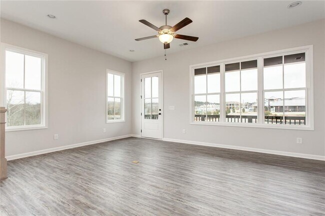 Building Photo - 6680 Cortland Walk