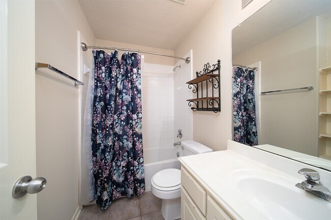 Building Photo - 4710 Shane Creek Ln