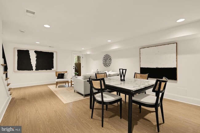 Building Photo - 4830 8th St NW